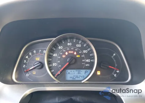 2015 Toyota Rav4 Xle z USA, uszkodzony, nr VIN JTMWFREV0FD049220